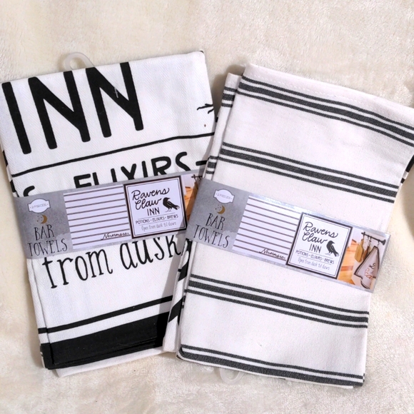 FOUR NWT Bar Kitchen Accent Oversized Towels Raven Claw Inn Fall Halloween - Picture 2 of 7